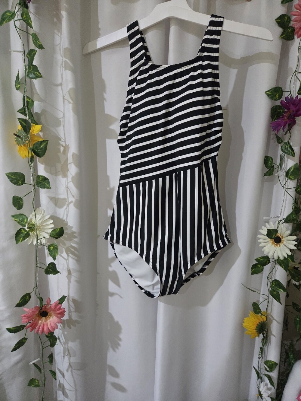 Lands' End Women's Black and White Striped Swimsuit Size  S(6-8) NEW